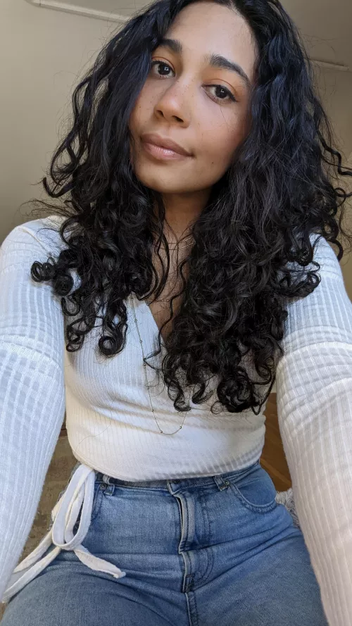 Would I make a cute gf for you? by TarooRooot