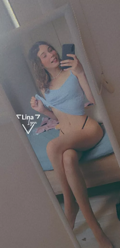 would look better with a IPhone? 🔥😇 by LinaLynn_offi