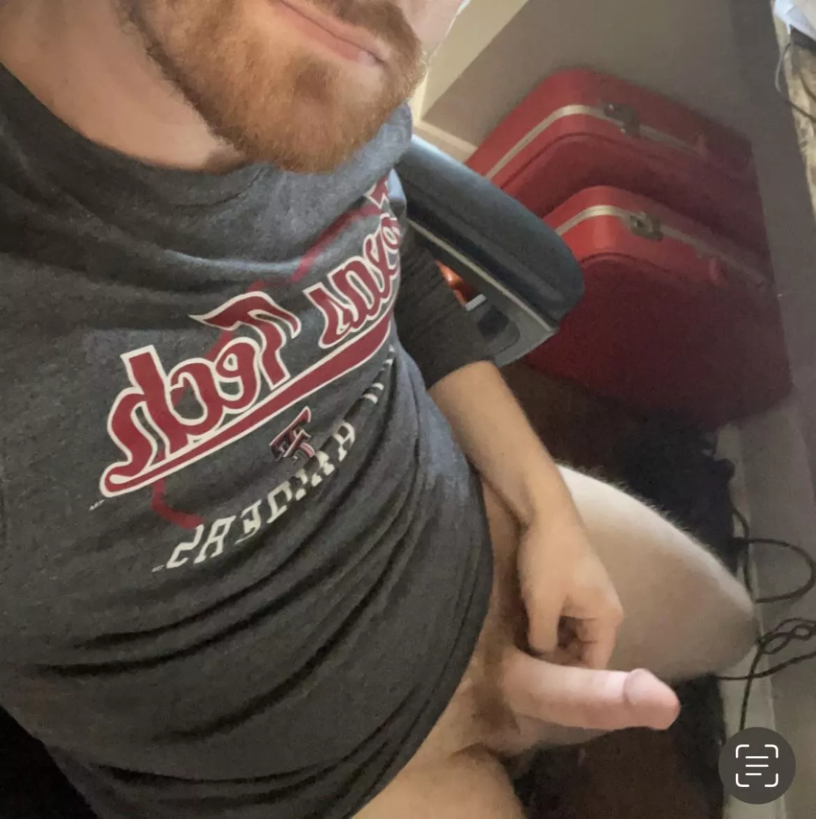 Would love a helping hand (31) posted by allamerbromo