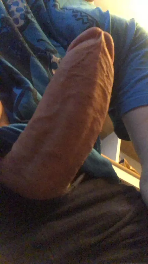 Would love some bi exp, dm or kik Cobimerino by Cobimerino