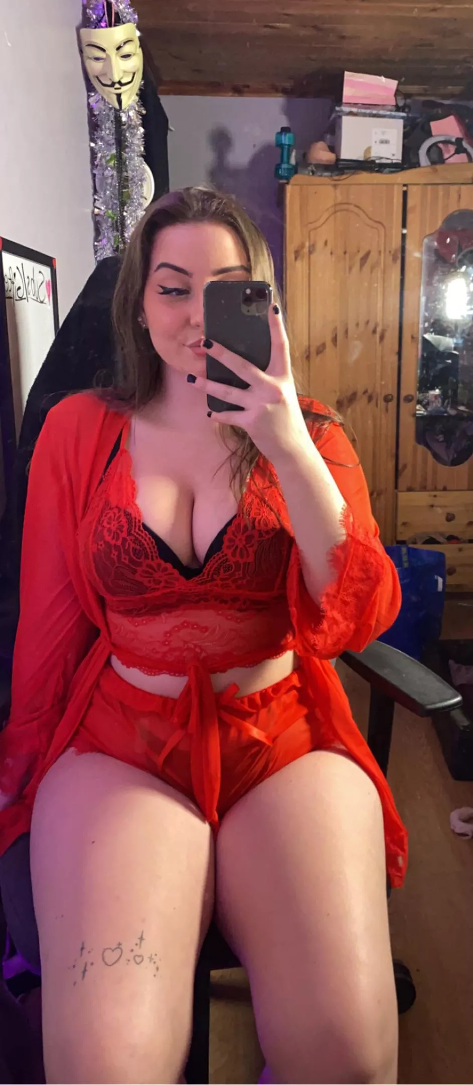 Would love to have some fun with you! 😉😘 posted by Al3xx4ndra