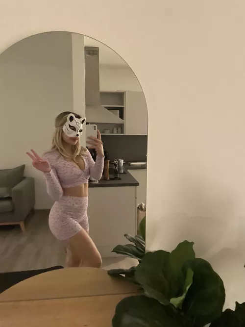 would make my day if at least one person loved my big chest 😇 by Carsobg