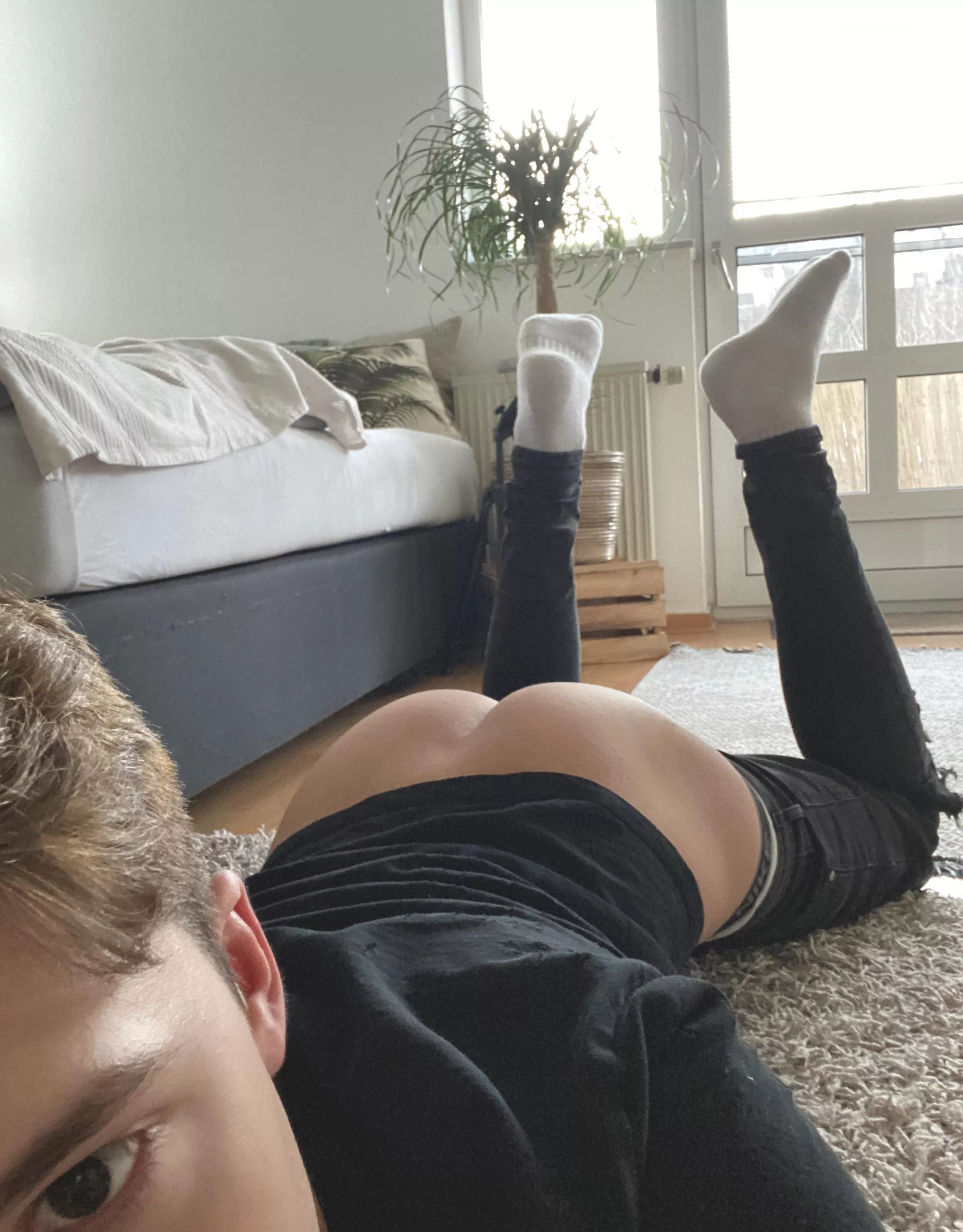 would u eat my butt? posted by thajuicyboi