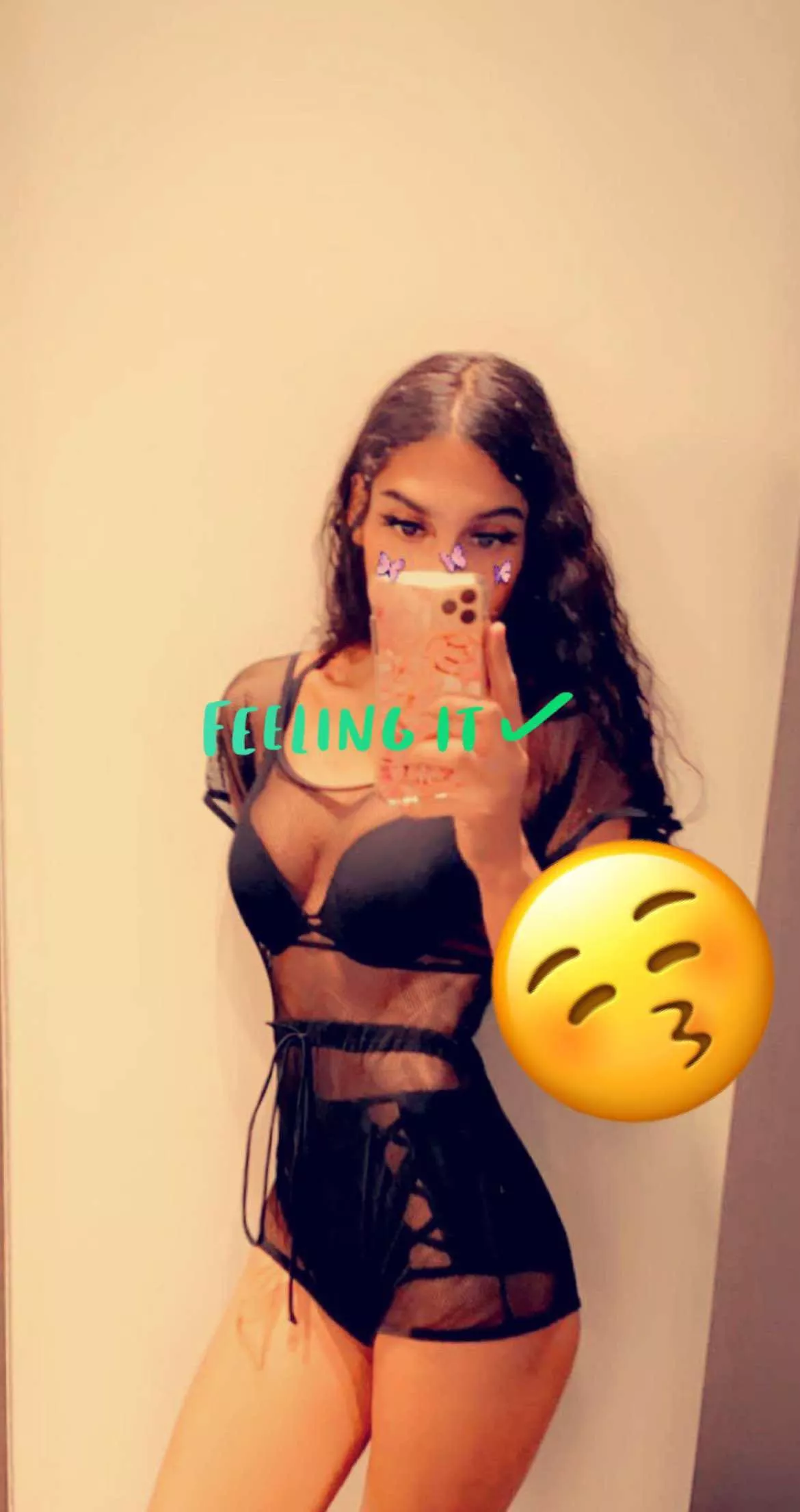 Would u fuck me in the hottub?🤤😈🙈 posted by Bhadgirlkiki