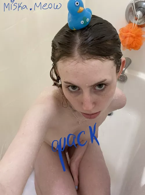 would u like to join me hehe :3 by Maxxiix