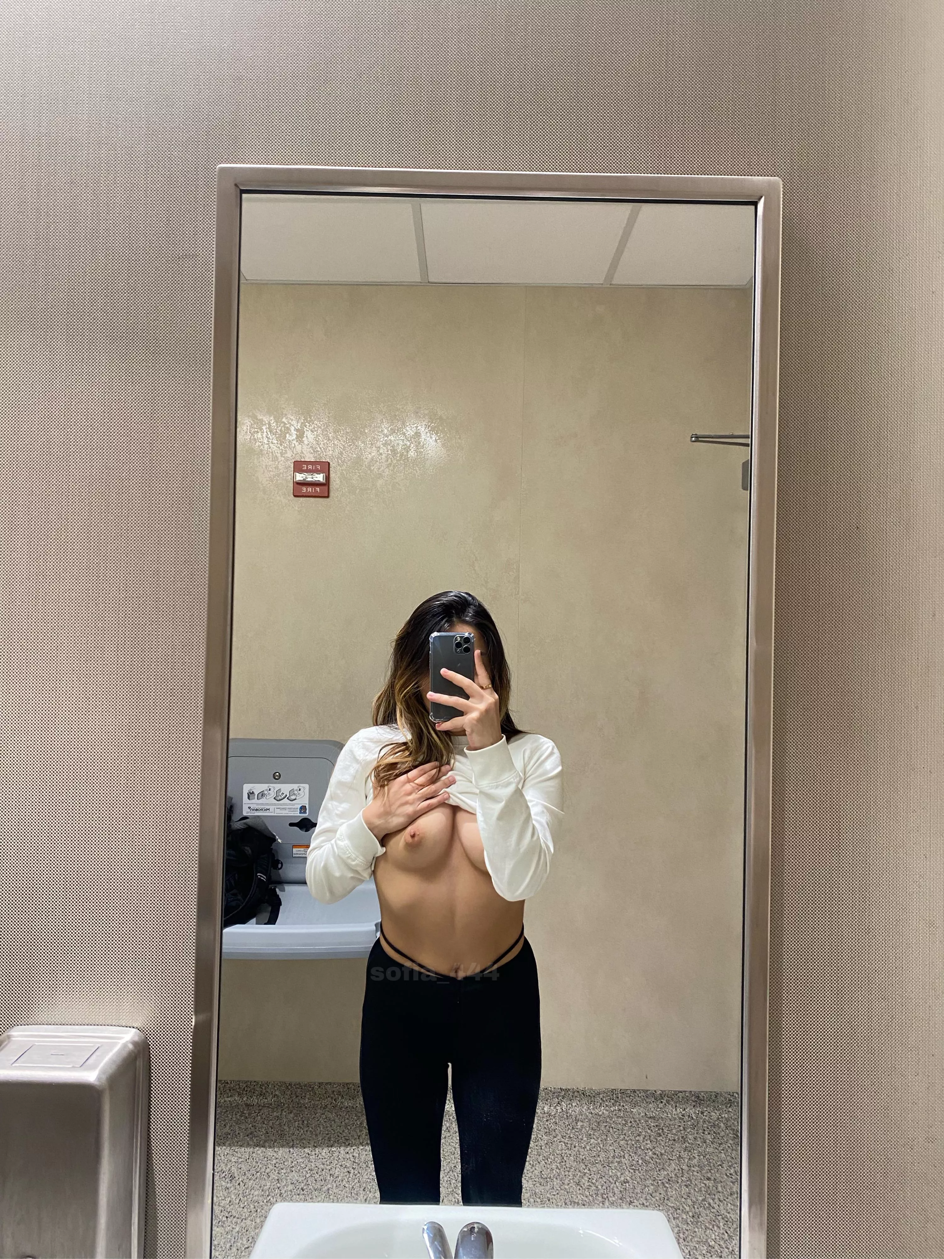 would u smash if u saw me in public 😈 posted by sofia_444