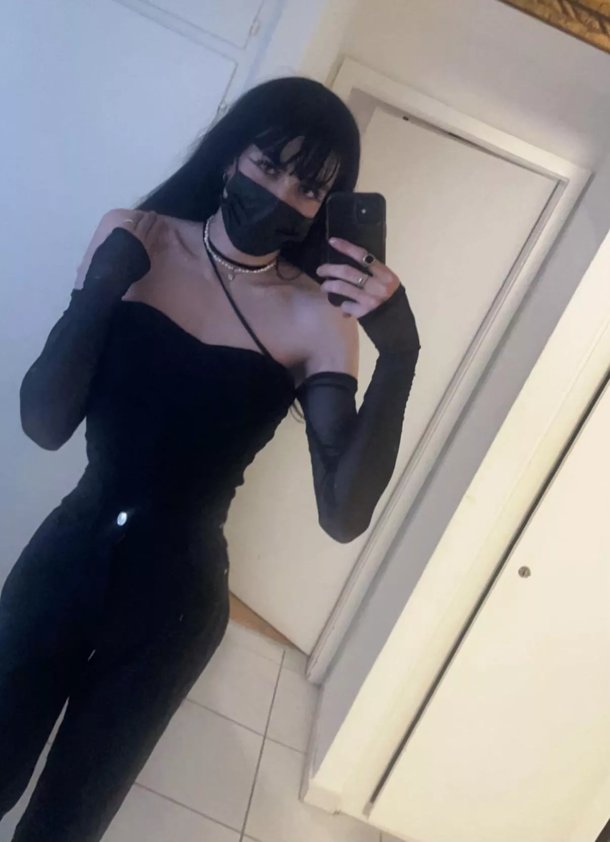 Would u take me on a date like this ? posted by uaintcute