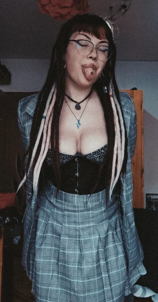 Would you accept a boobjob, love? posted by PrincessShroomie