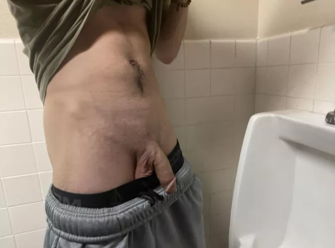 Would you be tempted to drop to your knees ? by EveryDayIsAGlo222