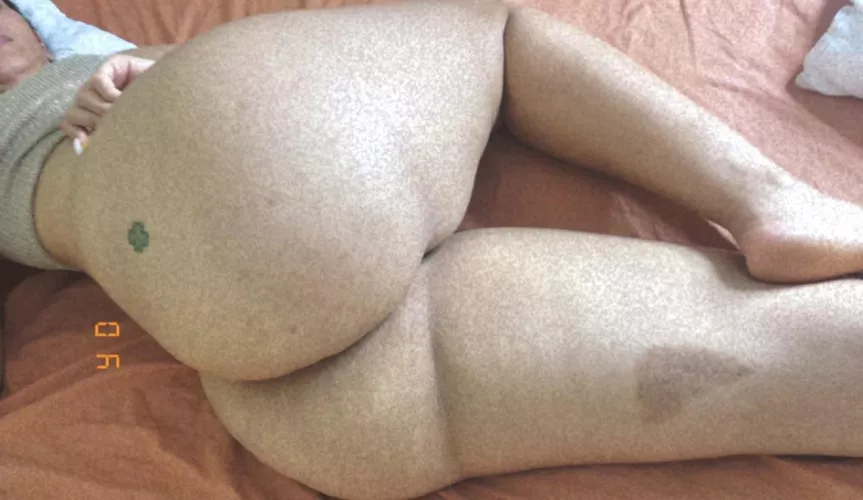 Would you breed me? (Link in my bio) by Queen_Dd04