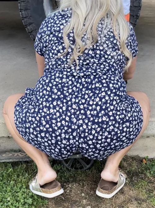 Would you clap these cheeks for her? 32f milf wifey by Ok_Original_3698