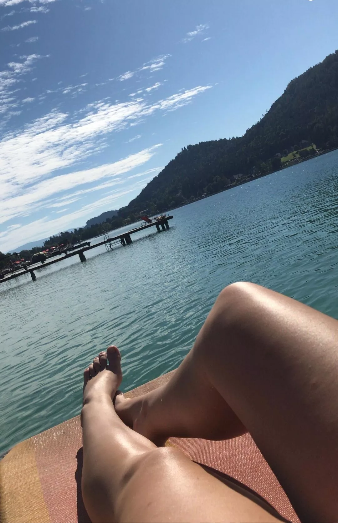 Would you cover my feet with your cum?💦🔥 posted by __niciisancz_