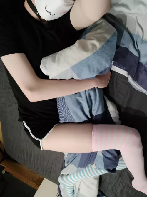 Would you cuddle with me? 🥺 by _Finndus