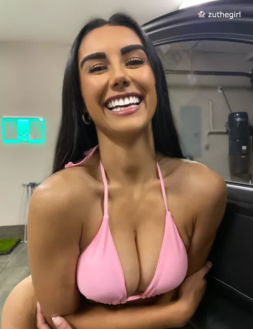 Would you cum on my pretty face? 😋 by trisoin