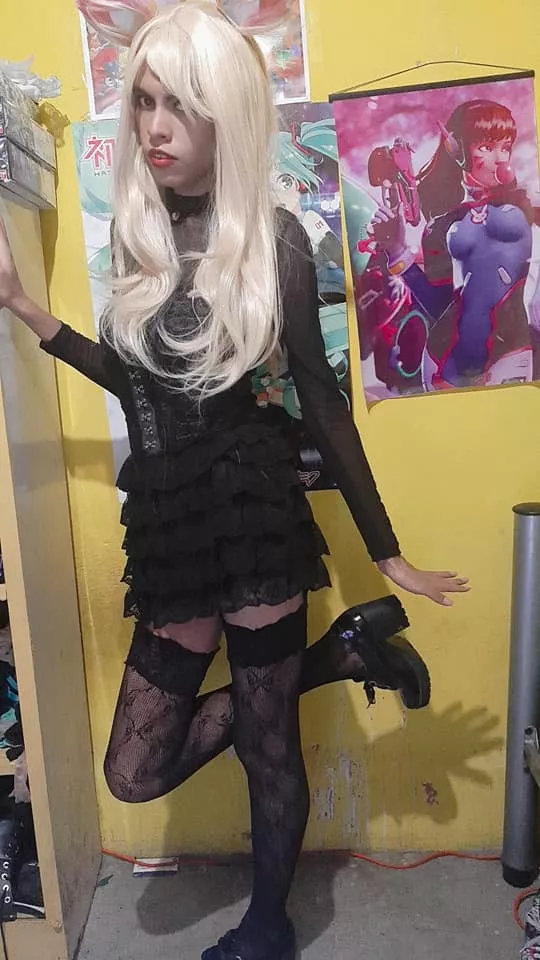 Would you dare to take me on a date? posted by Impressive-Gap-414