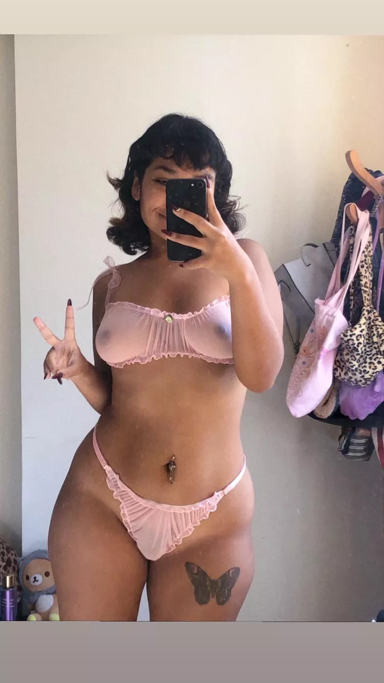 would you date me? posted by catfairyass