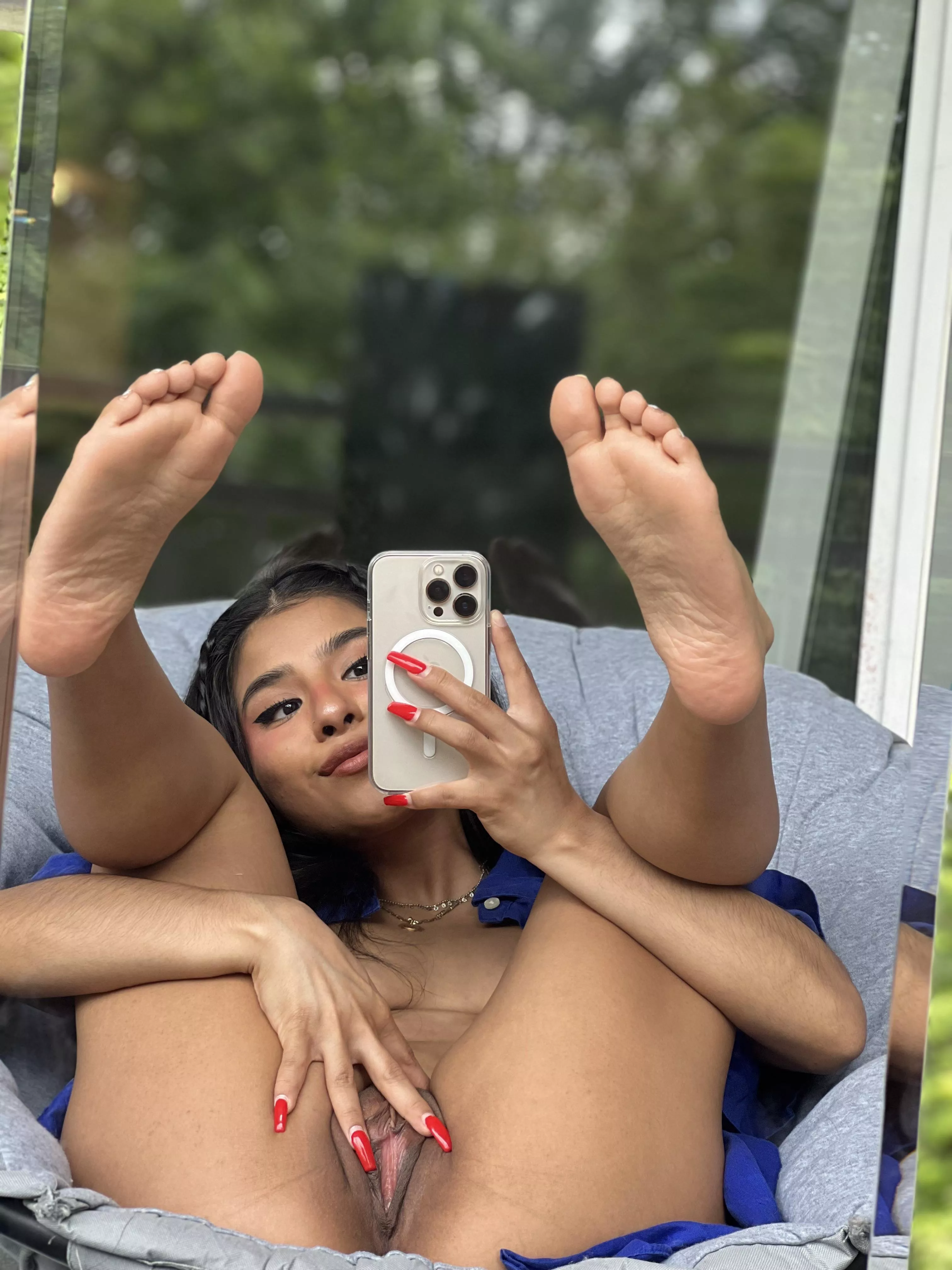 Would you date me? posted by iitmythrowaway