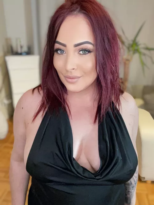 Would you date me in that outfit ? (F) 44 by ManuelaReiter