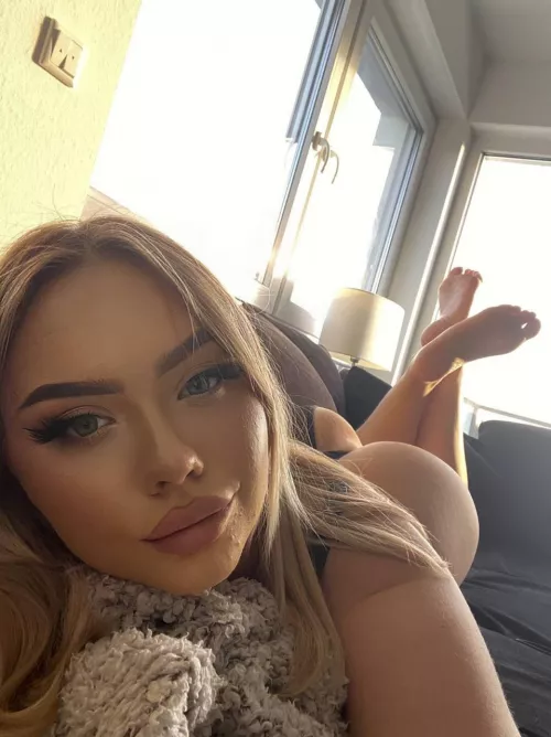 Would you eat me from the back? by Kaiseybuun