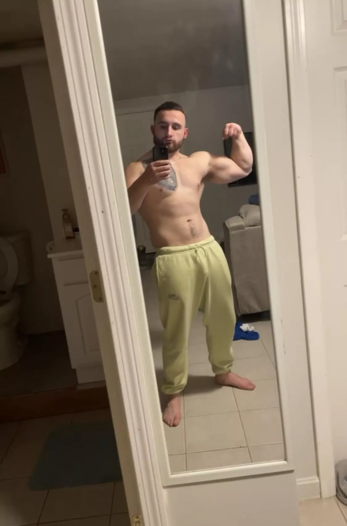 Would you ever miss an early morning workout with me? 😏 posted by ytdilfmeat