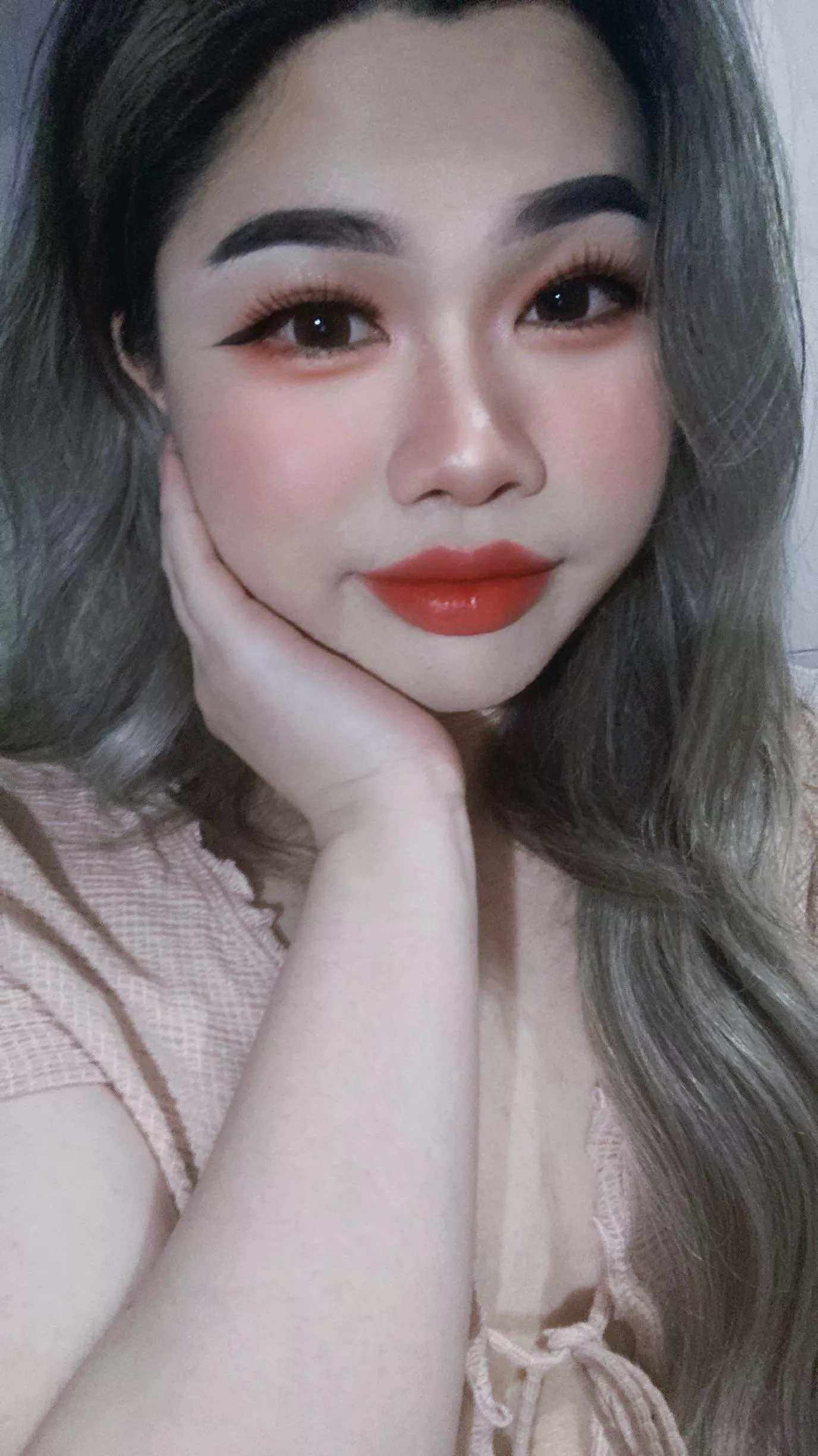 Would you ever think I was trans? 🥺💖✨ posted by averageladyboy