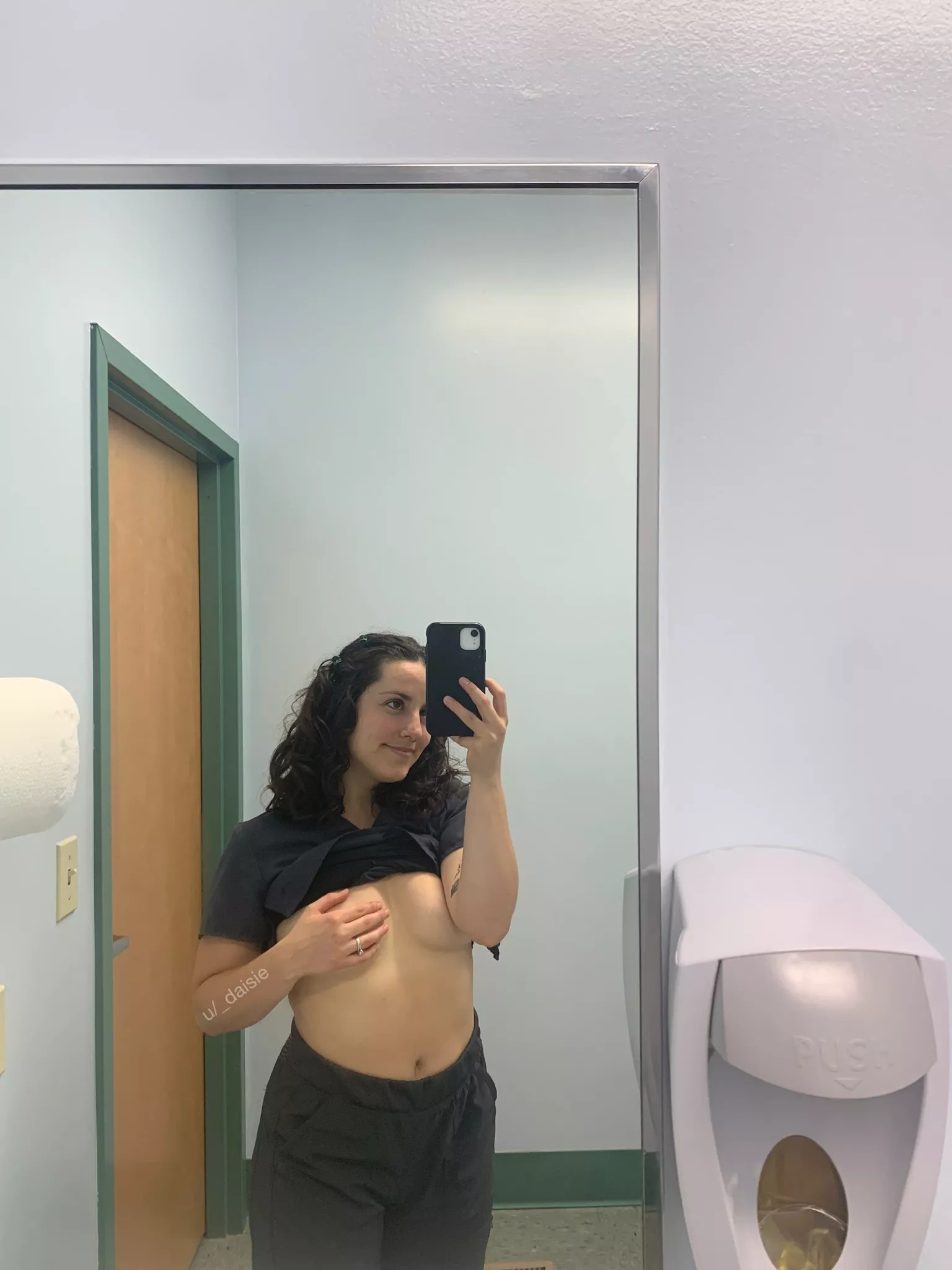 would you feel me up at work?🐾 posted by _daisie