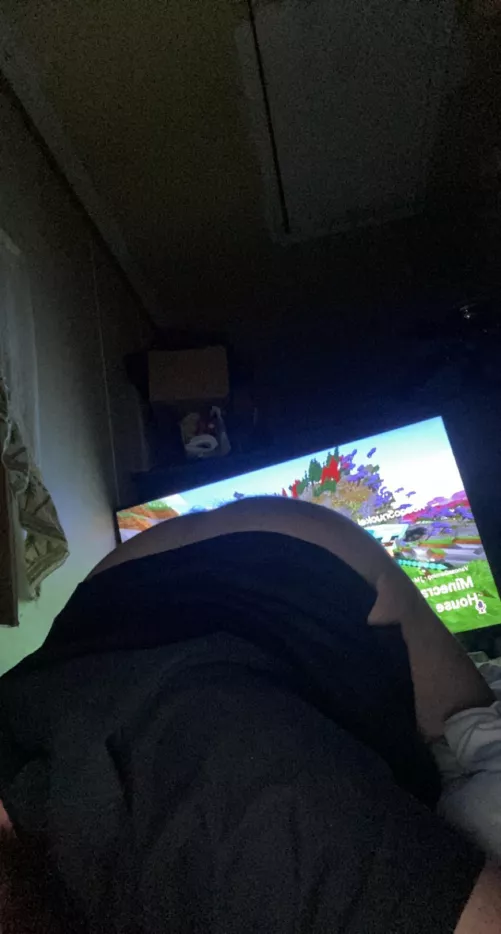 Would you fuck a big bottom like me? by Ok_Juice_1483