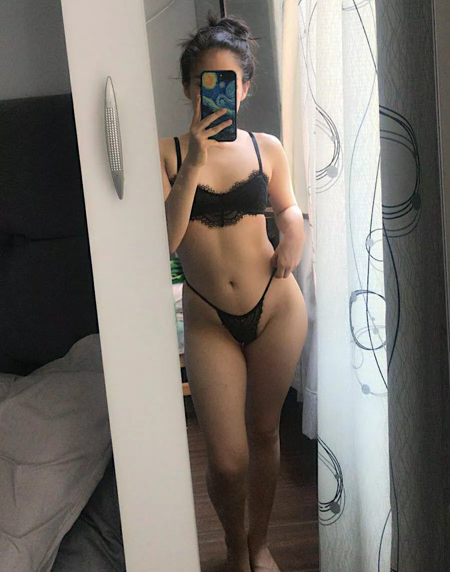 Would you fuck me? Im 19 and 4’9ft tall☺️ posted by freaksexn