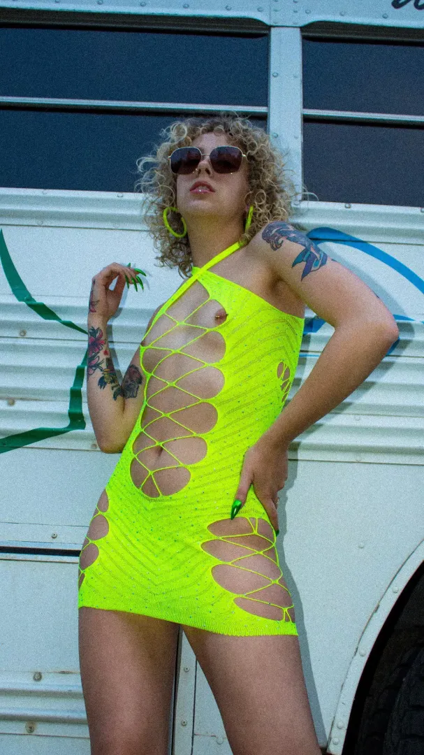Would you fuck me in this dress? posted by thelilroseofficial