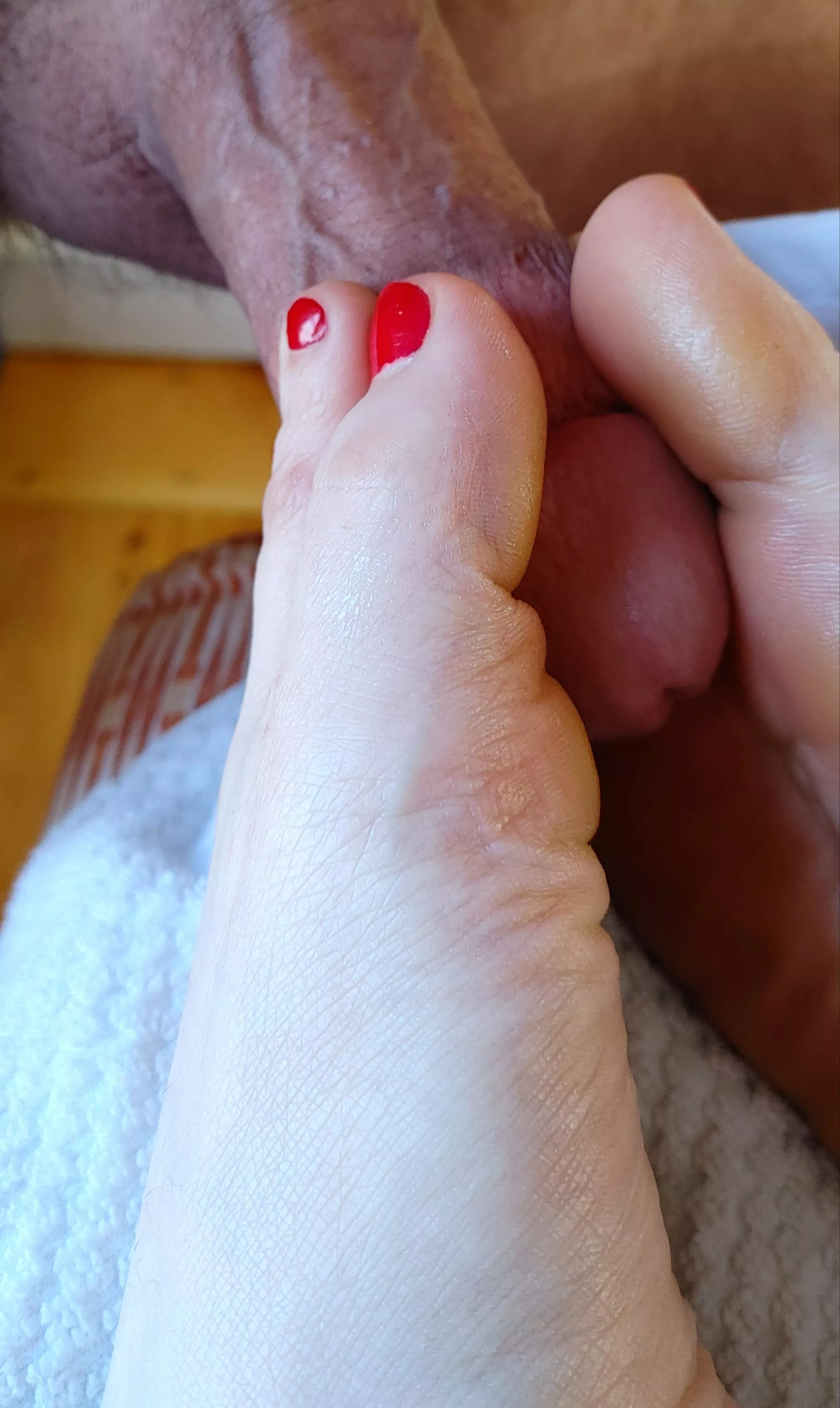 Would you fuck my feet? posted by toesforcum