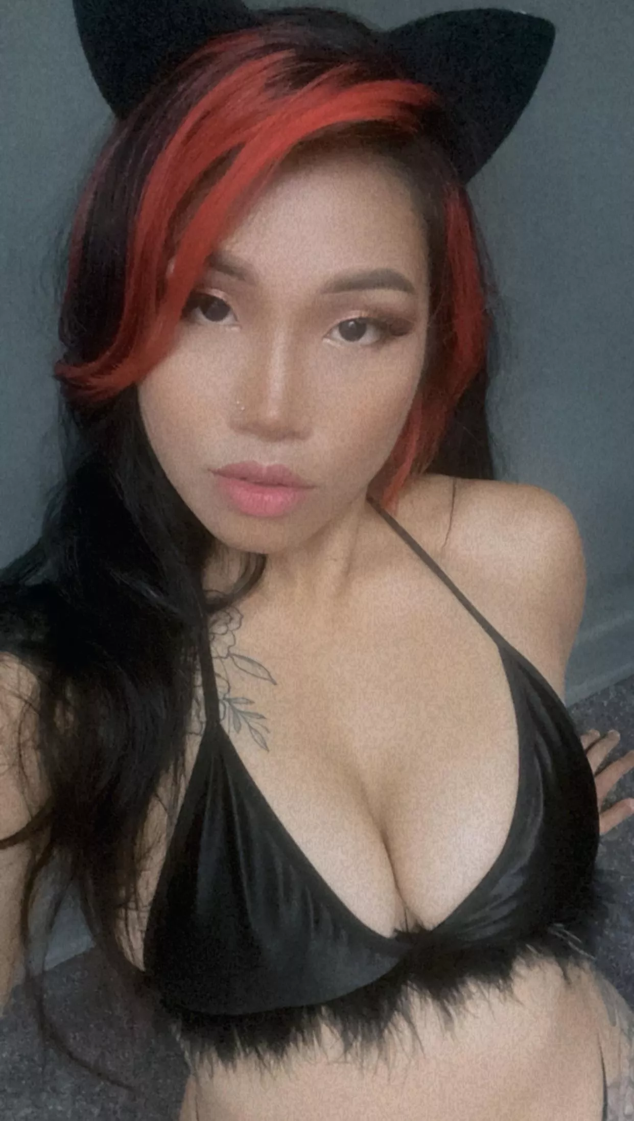 would you give me a facial? posted by timmiwithani