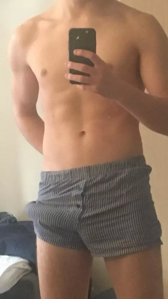 Would you help me wrap my horsecock around my hip ? posted by TheFrenchBaby