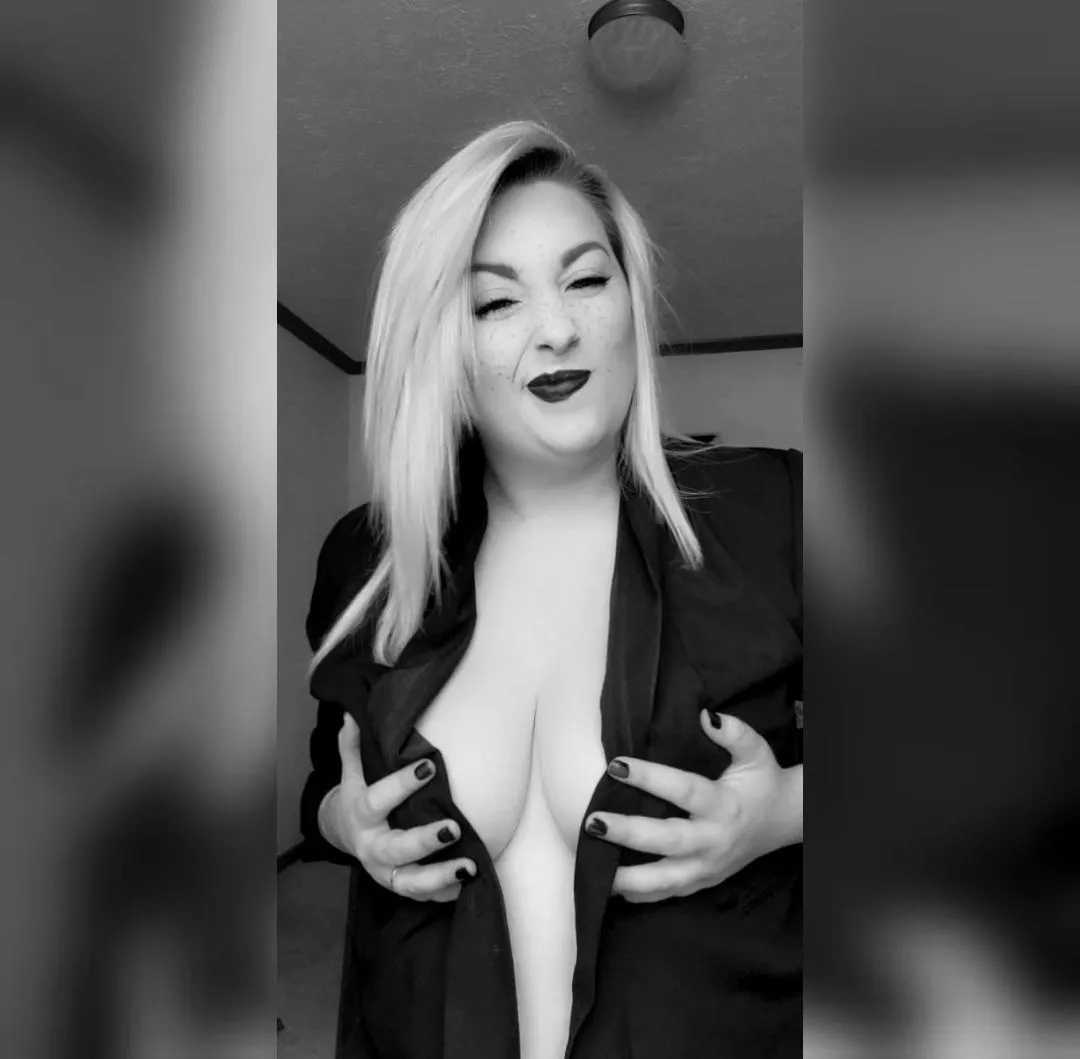 Would you hire me? posted by xoxosnowskin