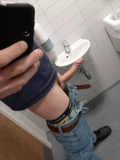 would you join me in here? by frubomanden