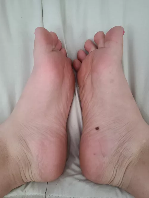 would you kiss my soles? 👣😘 by thefeetpix2022