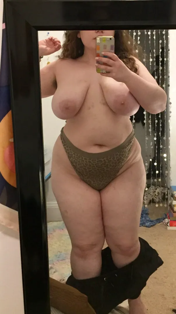 Would you let a 4’11 thicker girl ride you? by Laciek4x