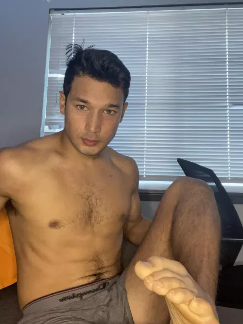 Would you lick my toes ? by Longjumping-Pair-816