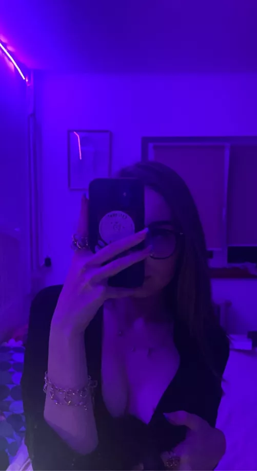 Would you like enjoy some premium package. Ssnn➡️collingx3 (kk:Collingx4) by lchengmany