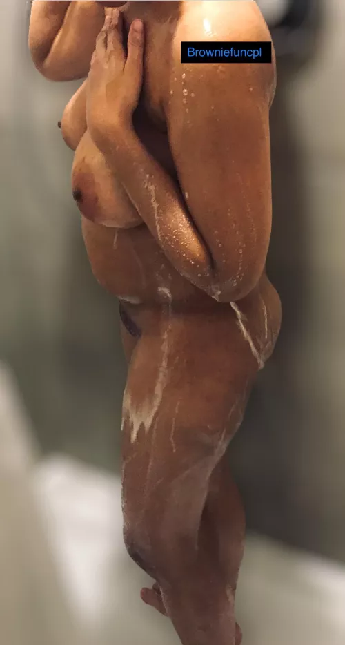 Would you like to help me clean up please! F38 with a thick brown mombod. by browniefuncpl