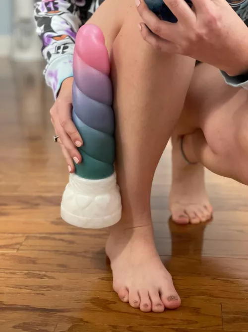 Would you like to see feet while I fuck? 😈 by free_to_be_mee