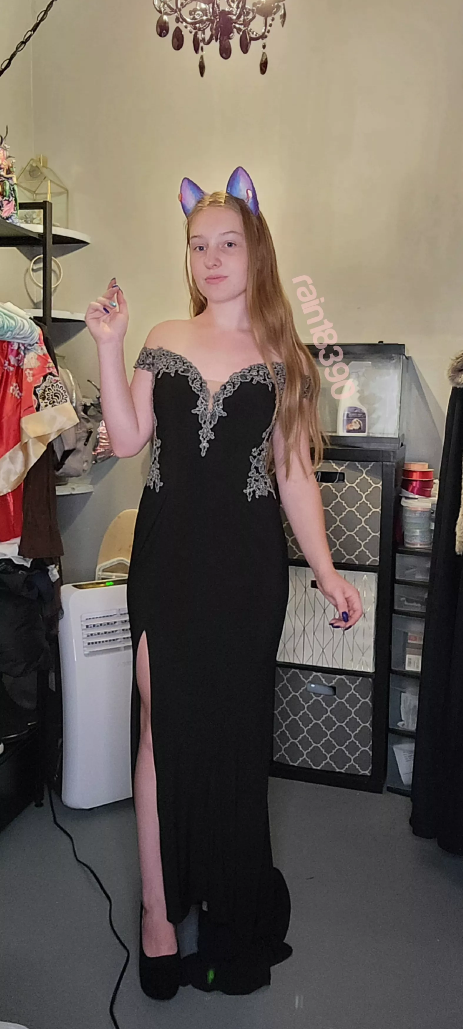 Would you like to see the dress on the ground? posted by rain18390