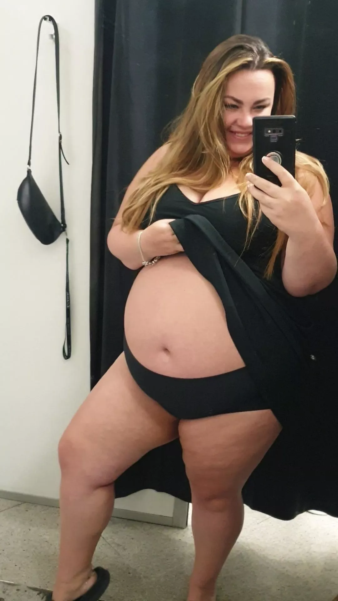 Would you like❤ to see what fat🍓 milf (40)🍑 is doing in the fitting room?😈 posted by South-Ad-9819