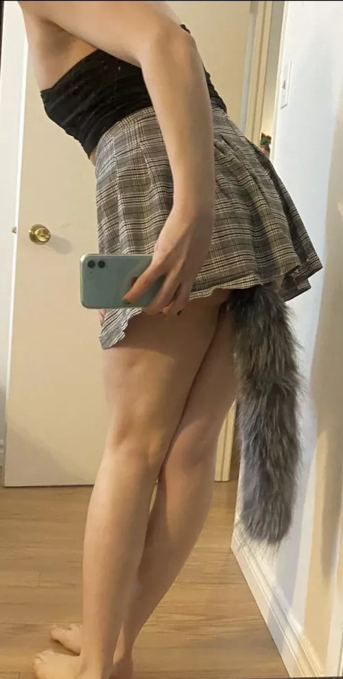 Would you like to tug? 🥺 by ReyTheDragonGirl