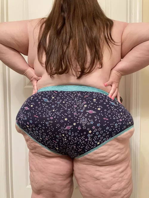 Would you like to visit space? by pinkbbw