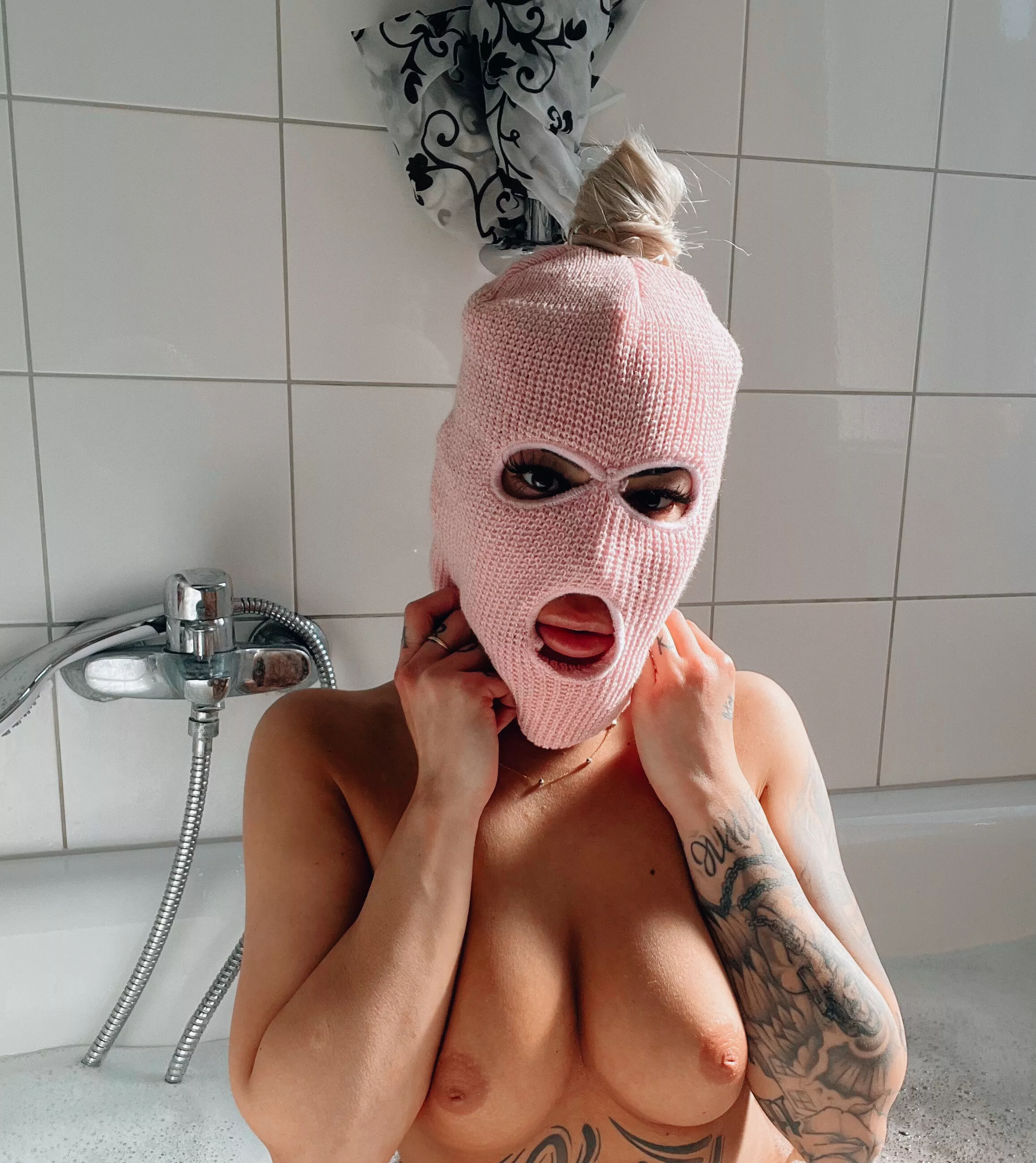 Would you make a cum smoothie from my ass? posted by OkTart1934