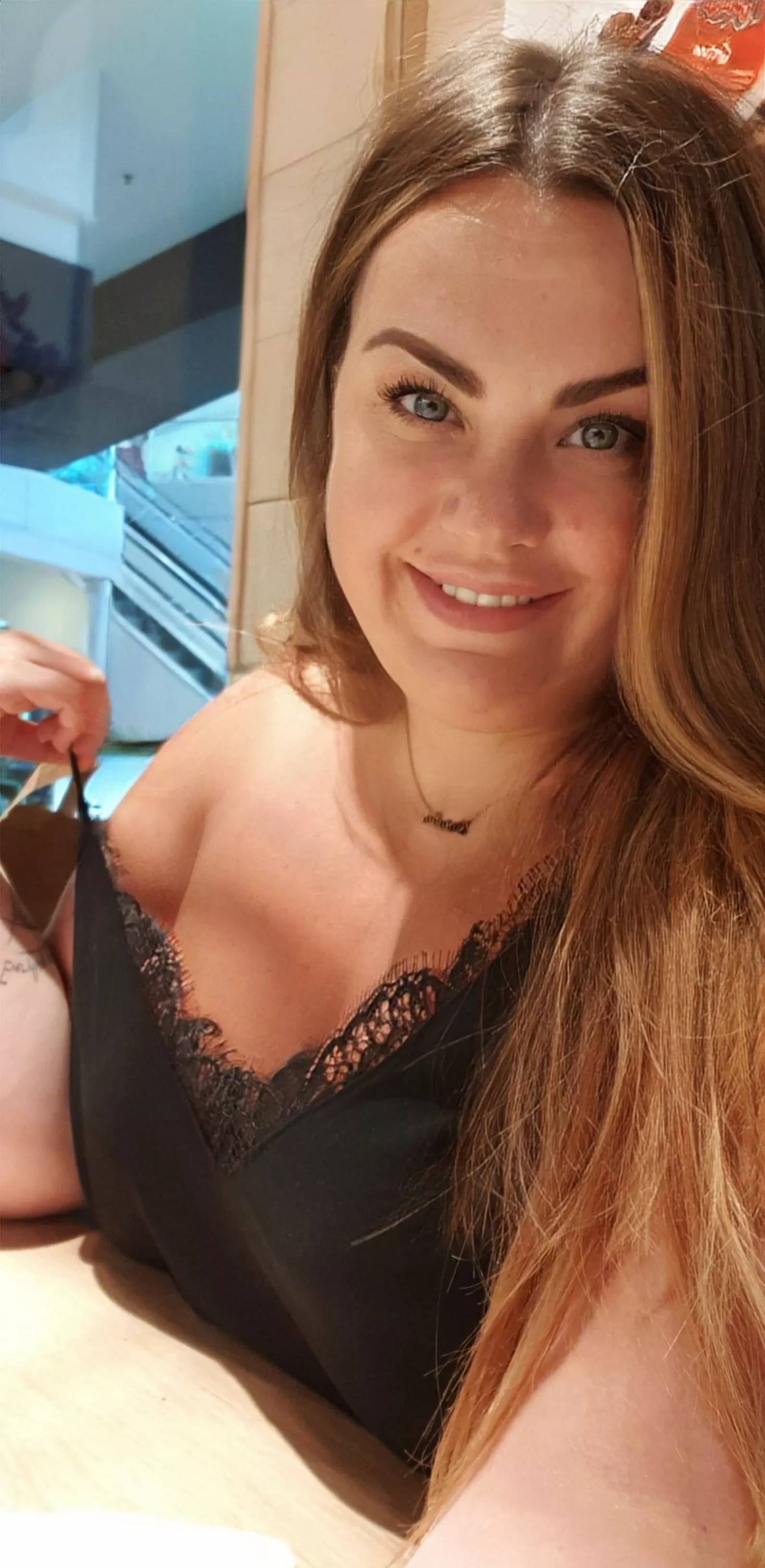 would you 💋 me on the first date? posted by South-Ad-9819