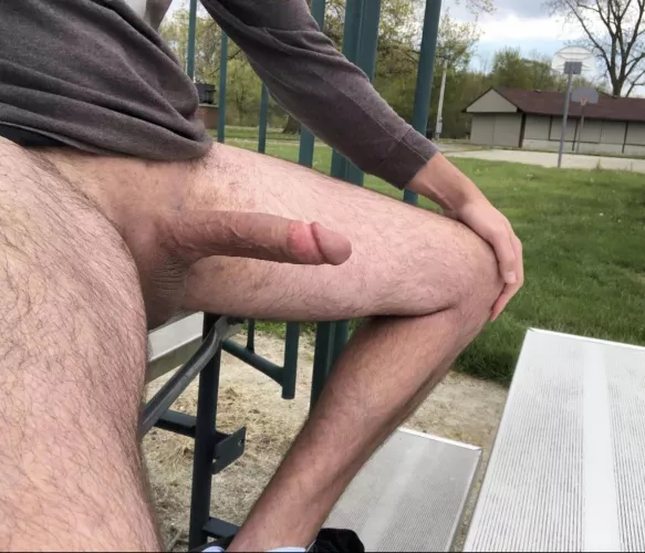 would you meet me in the bleachers?? by haslub99