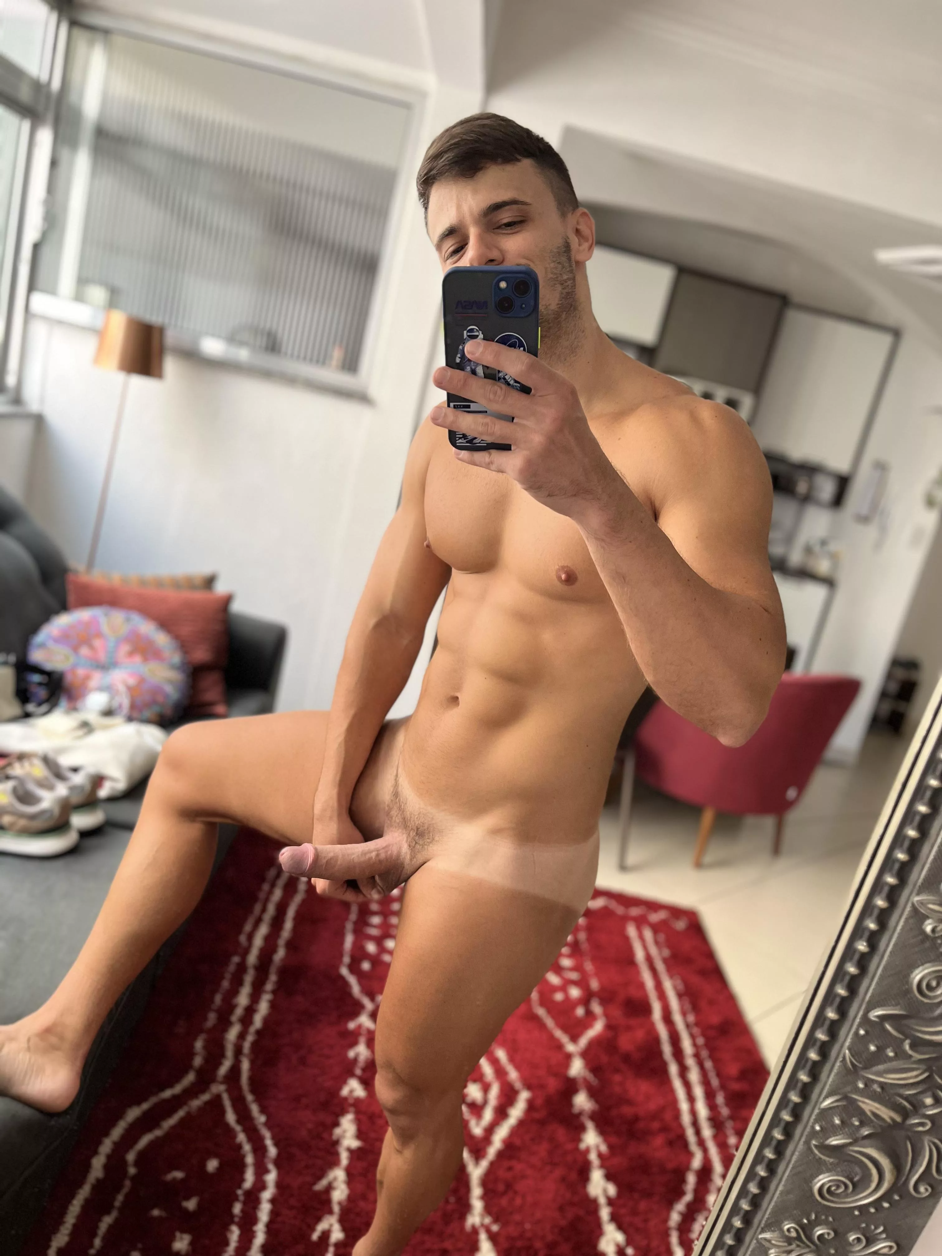 Would you mind dealing with a bunch of skin? posted by italofassin