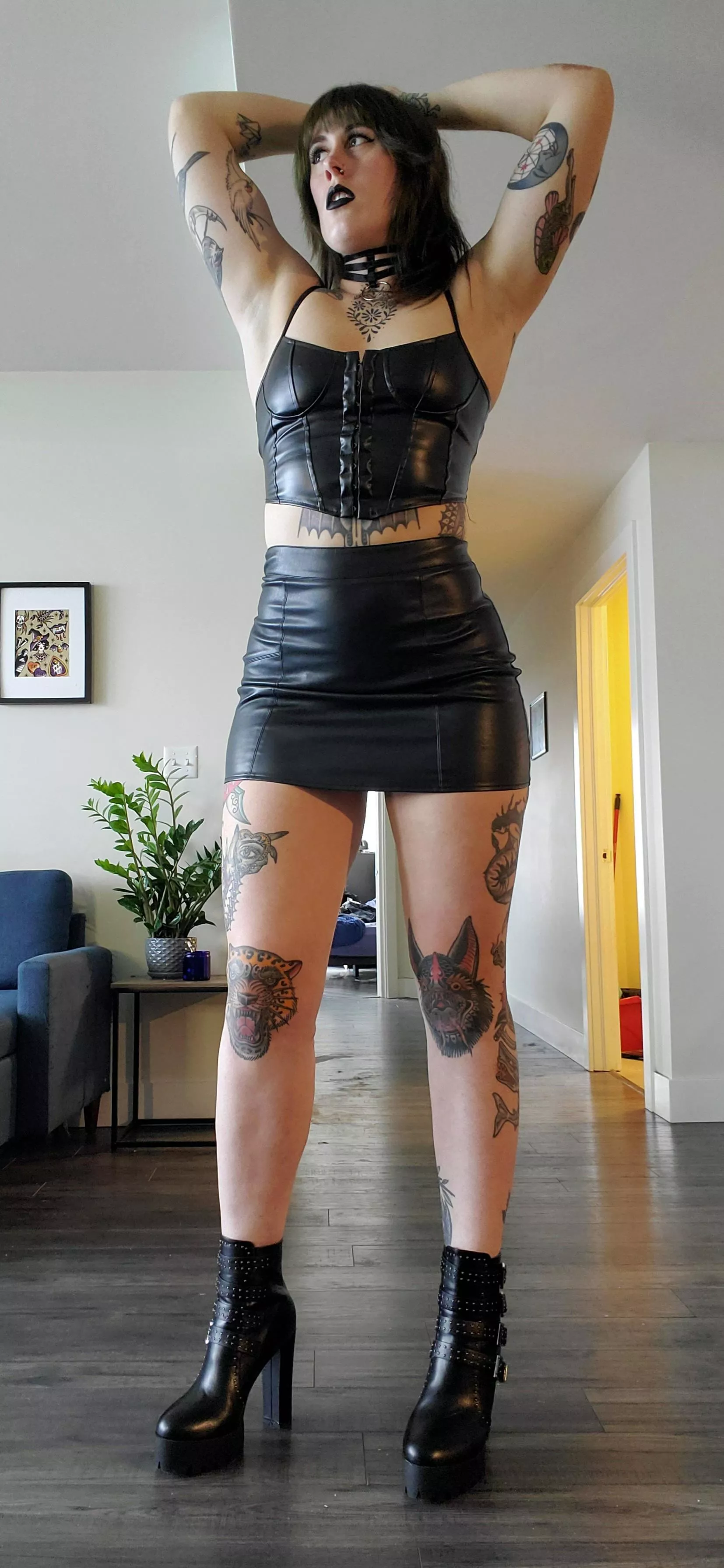 Would you mind if I wore these shoes on a date? [f] (6'1 without shoes) posted by betty_mercury