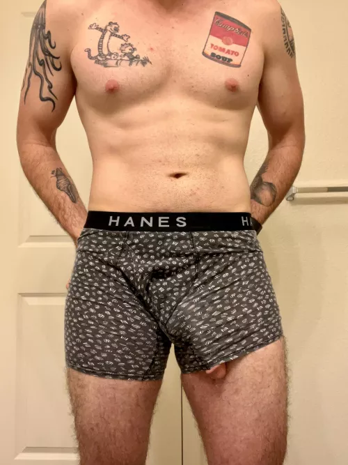 Would you notice my bulge? by Dwight_Snute123